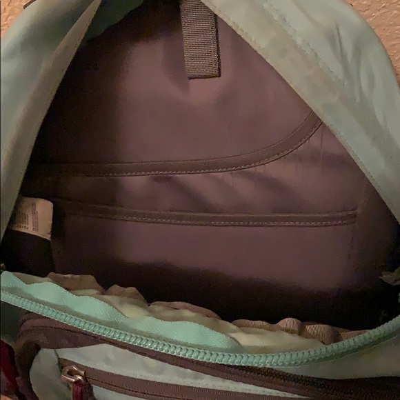 North face backpack - Picture 3 of 3